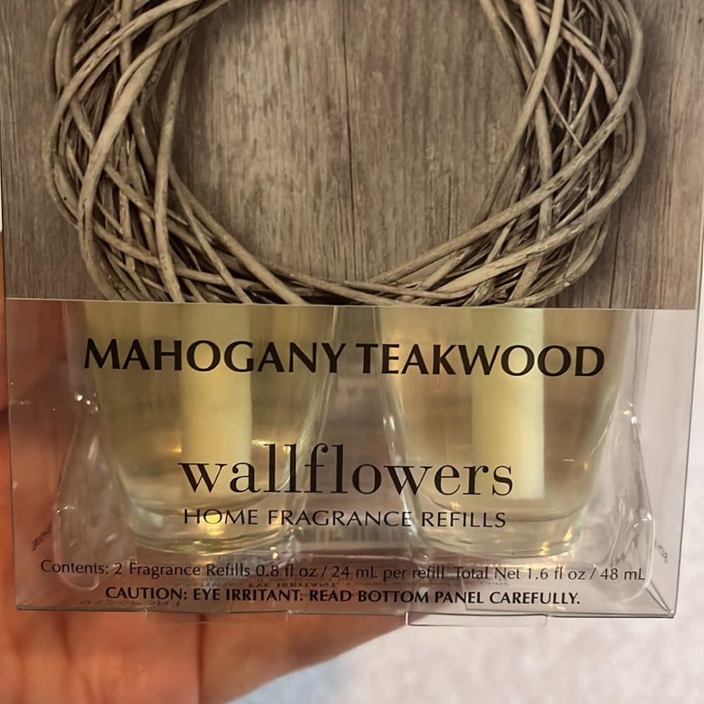 NIP 2 pack Wallflower Refill, Mahogany Teakwood - Picture 4 of 4